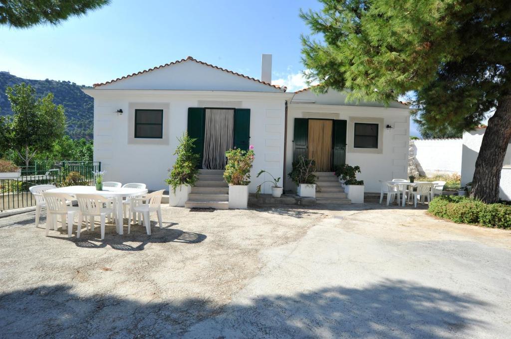 Case Vacanze Uliveto Mattinata Szoba fotó